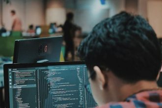 Beyond the 9-to-5: The 3 Remote Jobs That Actually Pay Six Figures in 2026