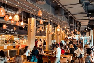 Data Reveal: The Best Night to Hit the Tables if You Want to Avoid the Crowds