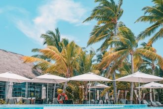 The 'Resort Fee' Rebellion: Which Off-Strip Hotels are Finally Dropping the Extra Charge