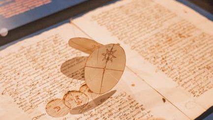 10 Unexplainable Artifacts That Challenge History Itself