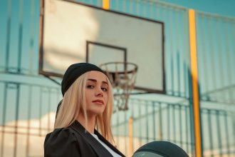 UNLV women’s basketball loses Lindy La Rocque’s top assistant