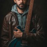 Deeply private R&B star finally opens up with memoir ‘Truly’