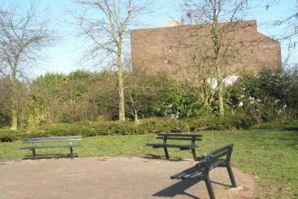 Hidden Parks: The Best Green Spaces to Escape the Desert Heat