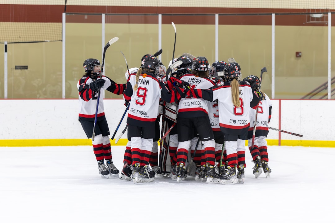Frozen Four in Las Vegas: Denver beats Wisconsin 2-1 for its 11th national title