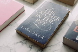 9 Narrators You Can't Trust - And That's the Point