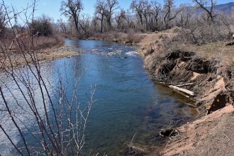 Man drowns in Colorado River while trying to retrieve hat, police say