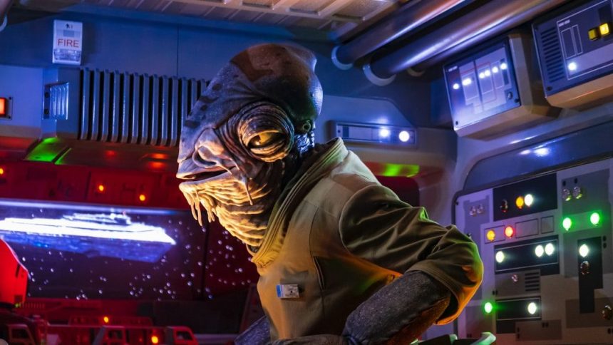 When 20 Background Extras Accidentally Stole the Scene