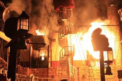 New arrest linked to Las Vegas pipe bomb explosion outside restaurant