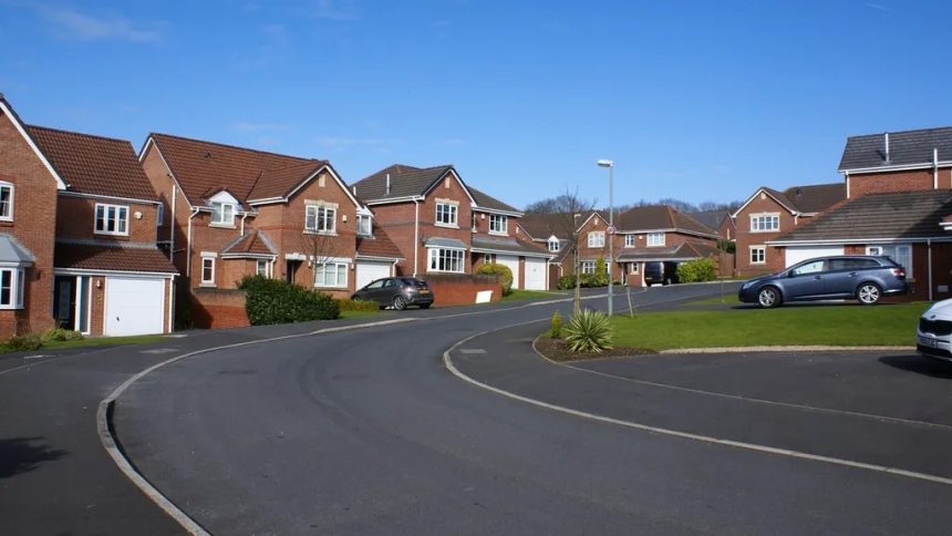 Green Valley vs. Seven Hills: Which Henderson Master-Plan Wins for Families?