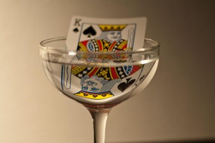 The Power of the 'Comp': How Free Perks Manipulate Human Loyalty in Nevada Gaming