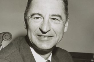 10 Writers Who Had to Be Talked Into Publishing Their Masterpiece