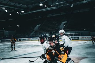 Golden Knights get spark from fourth line in Game 1 win