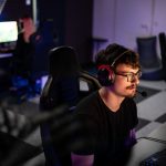 5 Things Casual Gamers Do That Pros Don't