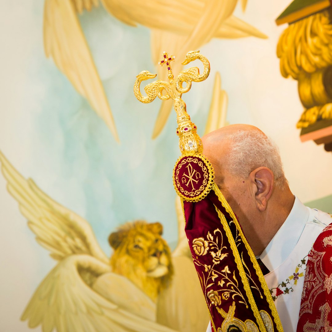 Pope Leo pays tribute to Pope Francis on the anniversary of his death