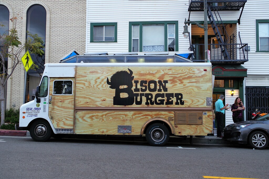 Johnny Vegas Street Eats to Bring “The Best Burgers in Town” to Vegas