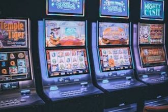 The "Near-Miss" Effect: How Slot Machines Trick Your Brain into Thinking You Almost Won