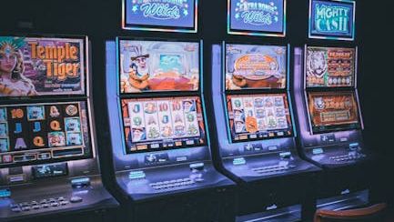 The "Near-Miss" Effect: How Slot Machines Trick Your Brain into Thinking You Almost Won