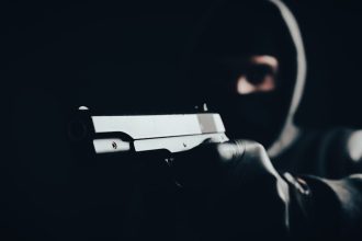 Armed suspects rob victim outside Northeast Fresno restaurant, police say