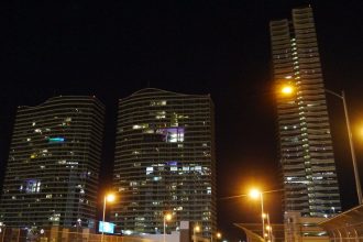 Downsizing in Vegas: The Best Luxury Condos for the Modern Minimalist