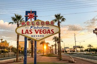 Luck vs. Logic: How Las Vegas Locals Balance Superstition with Desert Survival