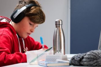 A Teacher Reveals 8 Things Students Do That Quietly Alarm Educators