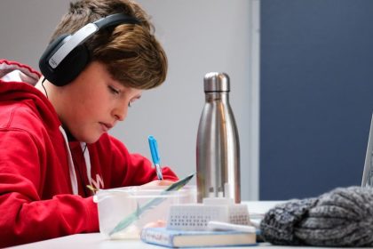 A Teacher Reveals 8 Things Students Do That Quietly Alarm Educators