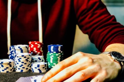 Skill vs. Chance: Why Poker Remains the Ultimate Human Behavior Laboratory