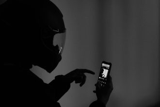 Muggers paid £300 per device snatched by gang handling half of London’s stolen devices