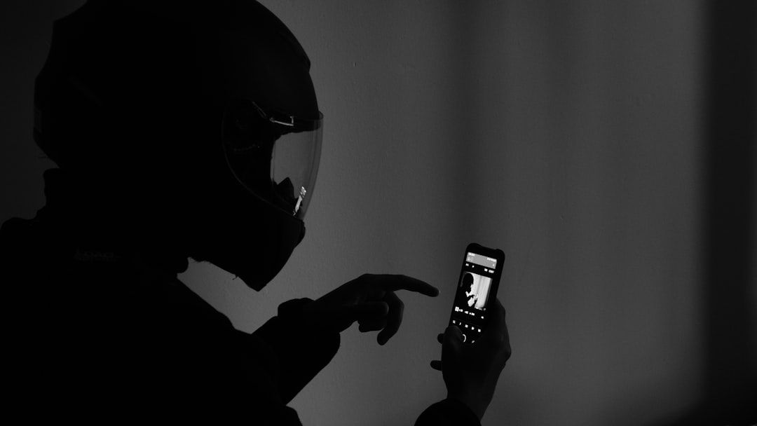 Muggers paid £300 per device snatched by gang handling half of London’s stolen devices