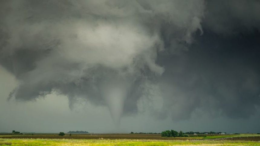 Tornado, supercell, or other? Terrifying storm last Thursday - Middle, TN