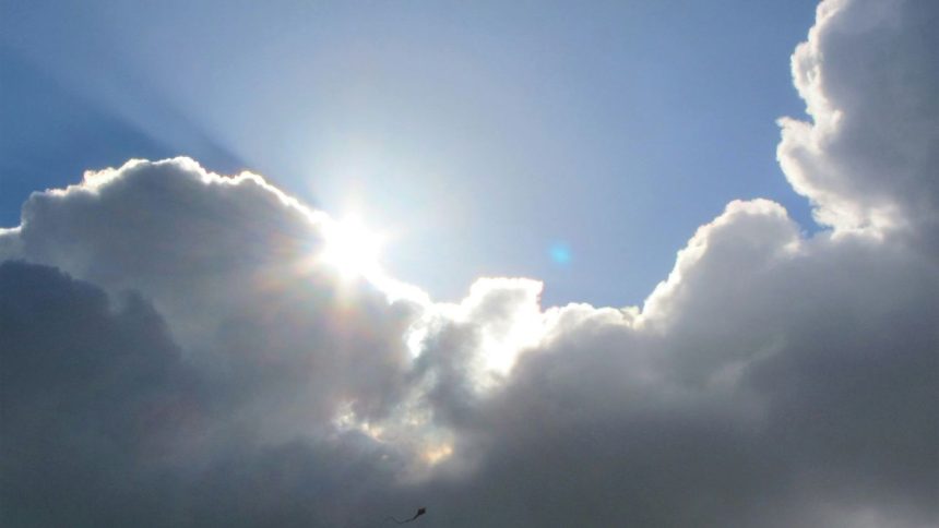 Justin's Forecast: Warm Weekend, Windy Sunday and Monday