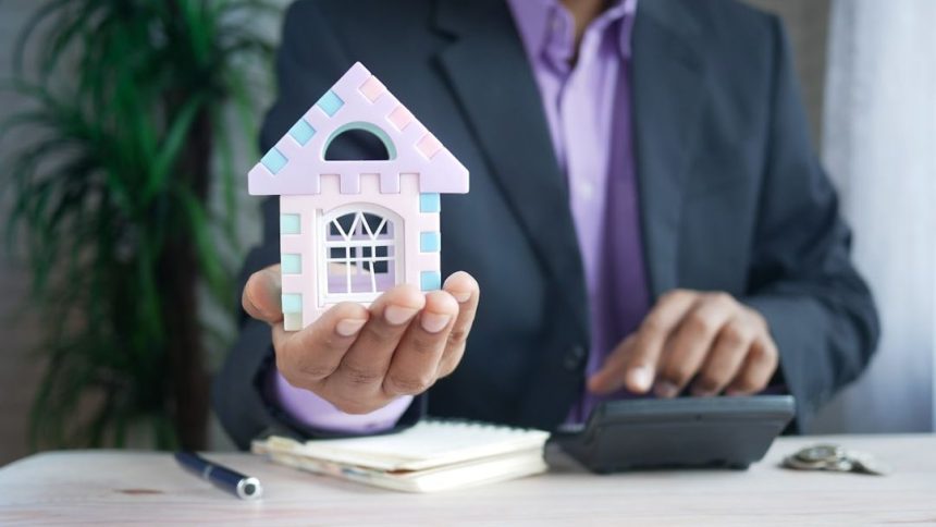 Rethinking Homeowners Insurance: The Catastrophe-Only Rule