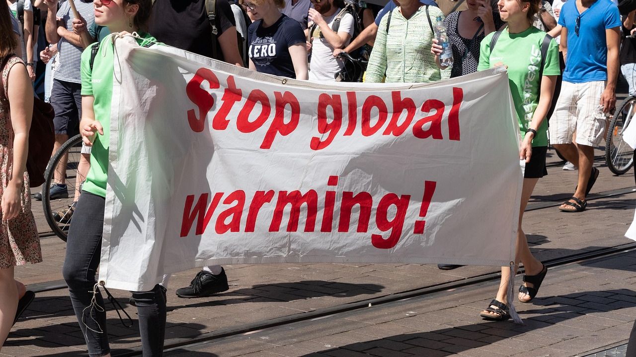 In permissive Amsterdam, ads for fossil fuels or meat are now verboden