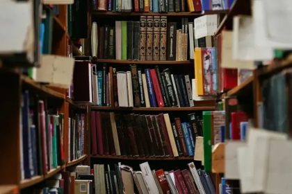 7 Books With No Chapters - and Why That Works