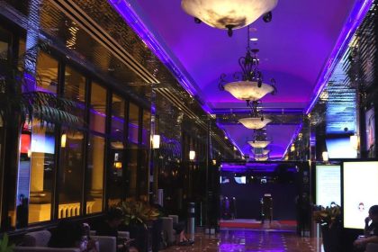 Nudge Theory in the Wild: How Las Vegas Uses Small Cues to Direct Behavior