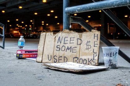 A City of Second Chances: Stories of Redemption from the Las Vegas Mission