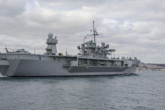 Iran threatens ships that take up U.S. offer on Strait of Hormuz transit