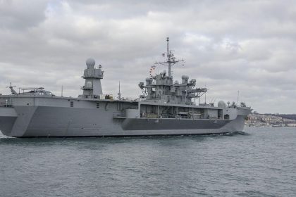 Iran threatens ships that take up U.S. offer on Strait of Hormuz transit