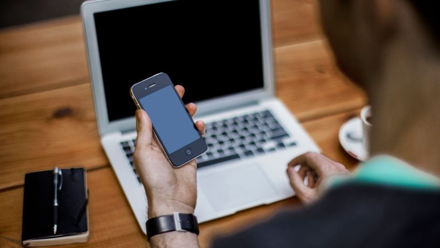 Digital Overload: The Psychological Cost of a 24/7 Connected City