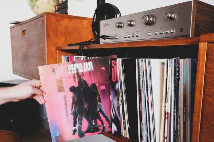 10 Bands That Were Hated by Critics - Now Considered Legends