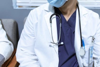 Douglas Todd: What's behind Canada's doctor shortage? One factor rarely gets discussed