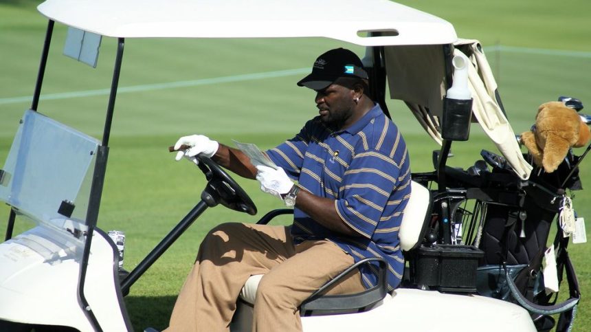 Hall of Fame linebacker Lawrence Taylor is released from the hospital