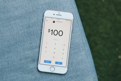 Some iPhone owners could get up to $95 payment after Apple agrees to settle case for $250 million