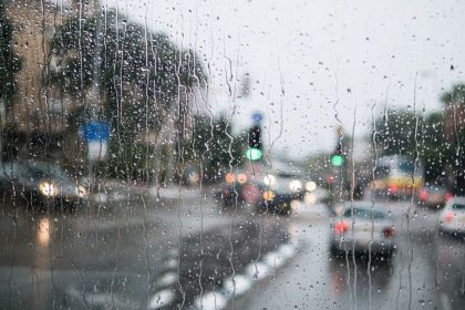 Warm, windy day for DC area with midweek rain