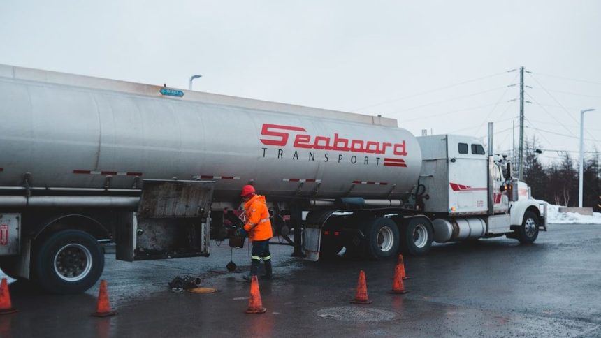 Grand Parkway re-opens after overturned tanker forces full closure of NB lanes, TranStar says