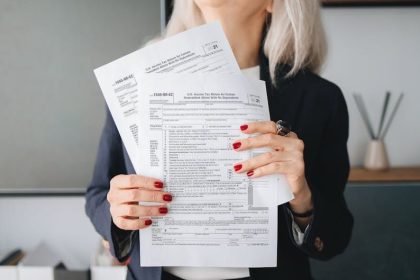 10 IRS Pitfalls for Seniors After the 1099-K Threshold Reversal