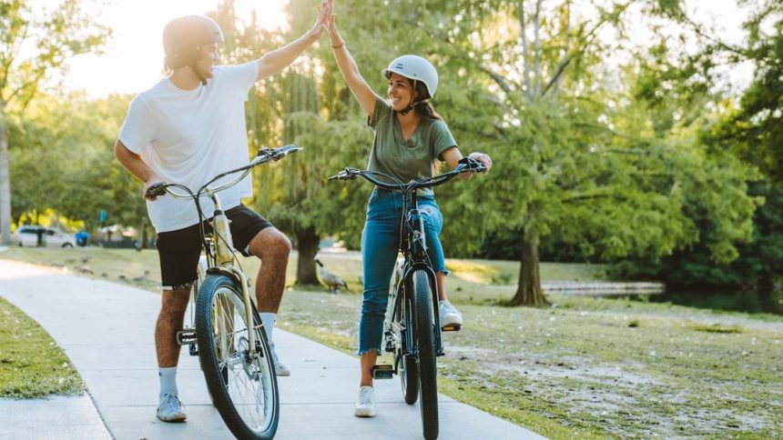 Resort-Style Living: The Hidden Costs of HOA Fees in Retirement Communities