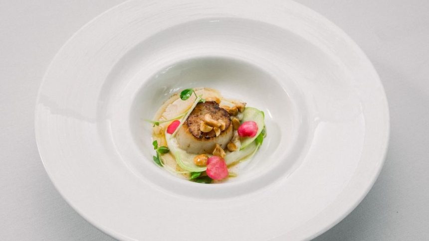 Beyond the Buffet: The Rise of the Michelin-Starred "Micro-Restaurant" in Vegas