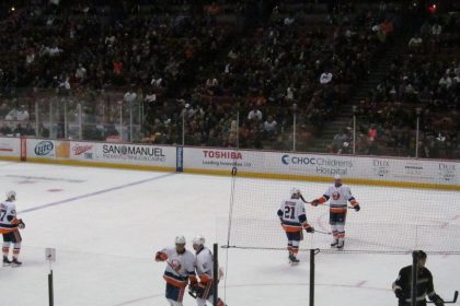 Killorn, Sennecke get big goals in Ducks' series-evening, 4-3 win over Golden Knights in Game 4