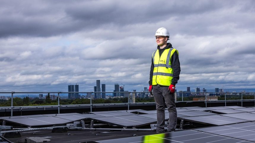 Balcony solar bill dies in Illinois after union voices opposition